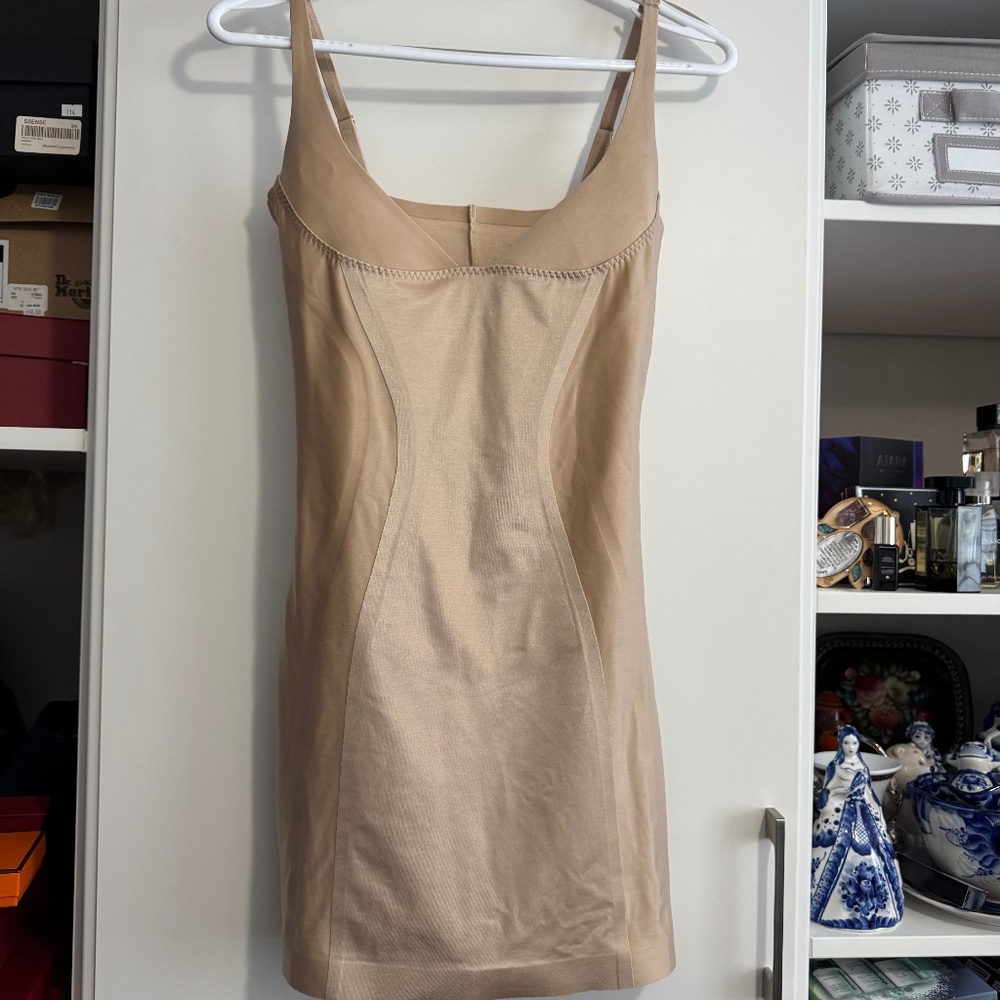 Body hush, Size L, 47% Nylon, 53% Lycra